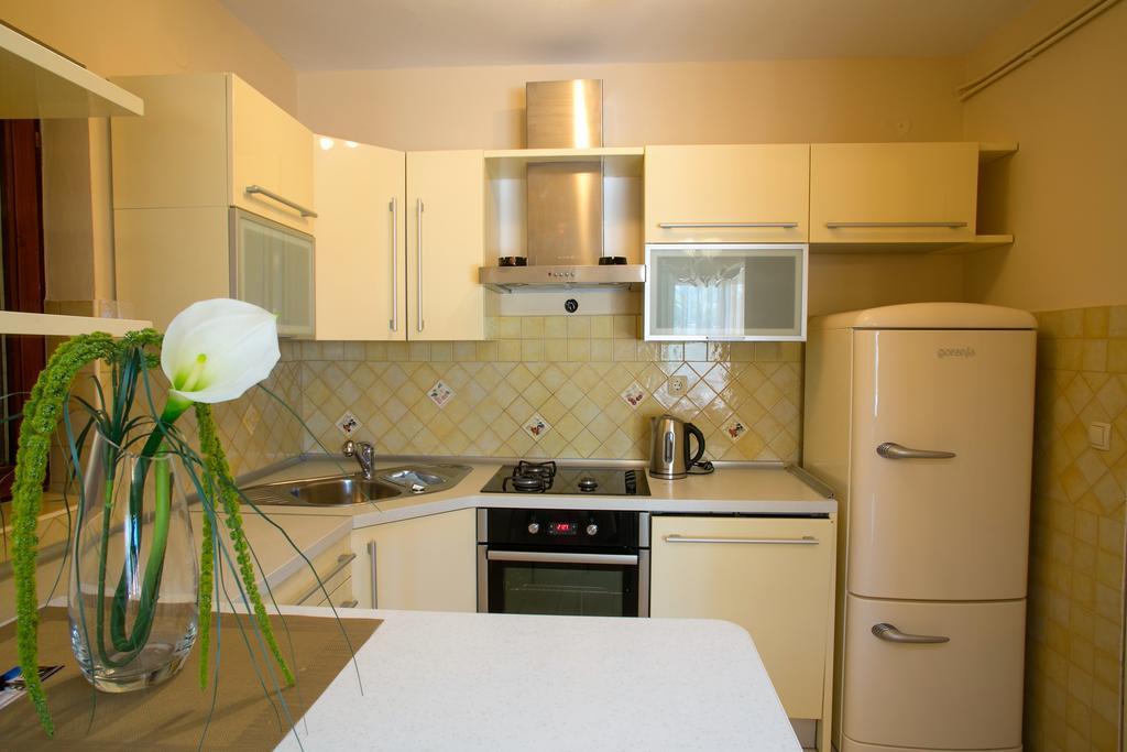 Apartments Tomulic 诺瓦利娅 外观 照片